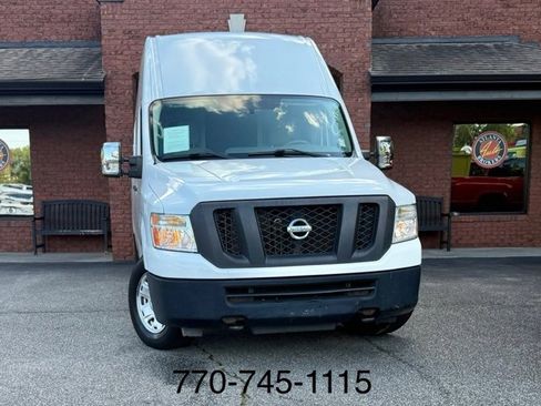 Used 2018 Nissan NV 3500 SV image 1