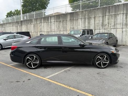 Used 2021 Honda Accord Sport image 9