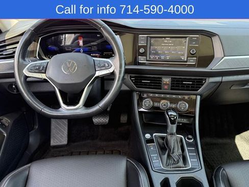 Used 2023 Volkswagen Jetta SE w/ Panoramic Sunroof Package FWD image 24