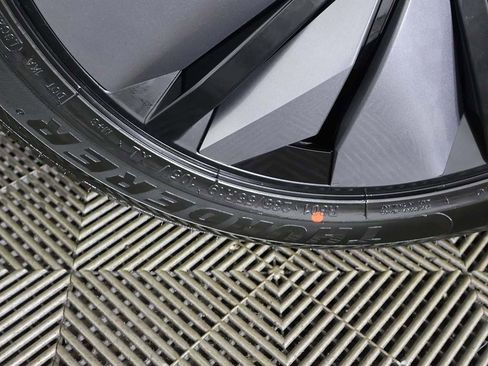 Used 2023 Nissan Ariya FWD image 23