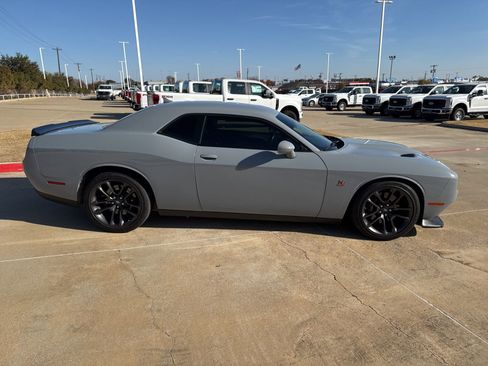 Used 2021 Dodge Challenger R/T Scat Pack w/ Plus Package image 6