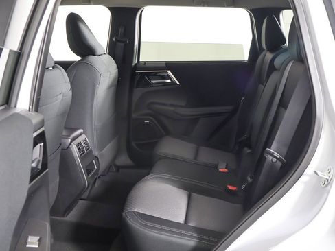 New 2026 Mitsubishi Outlander ES image 30