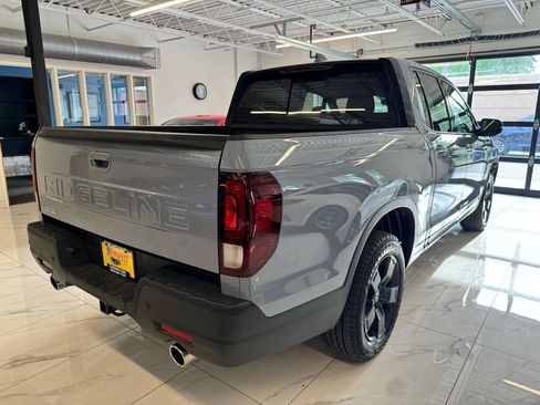 Used 2025 Honda Ridgeline Black Edition image 5