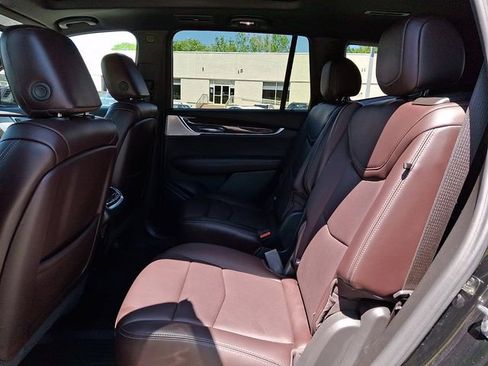 Certified 2024 Cadillac XT6 Premium Luxury w/ LPO, Floor Liner Package AWD/4WD image 12