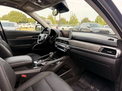 Used 2022 Kia Telluride EX w/ EX Premium Package FWD image 20