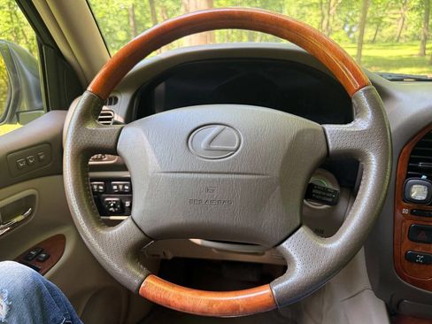 Used 2000 Lexus LX 470 4WD image 25