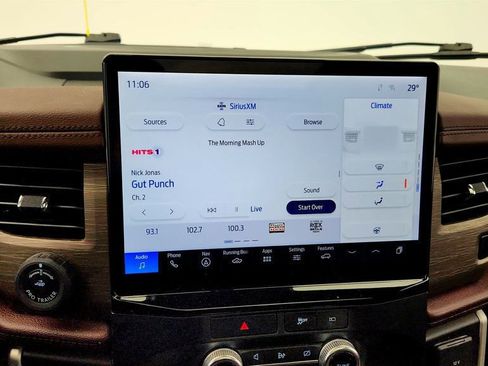 Used 2023 Ford Expedition Max Limited image 16