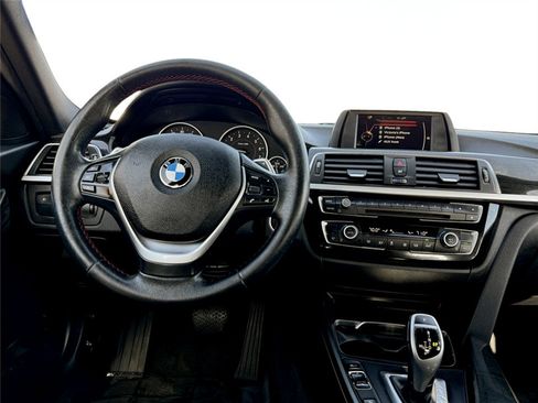 Used 2017 BMW 330i Sedan image 28