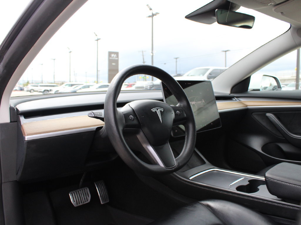 Used 2023 Tesla Model 3 Standard Range RWD image 16