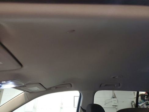 Used 2020 Chevrolet Traverse LS image 22