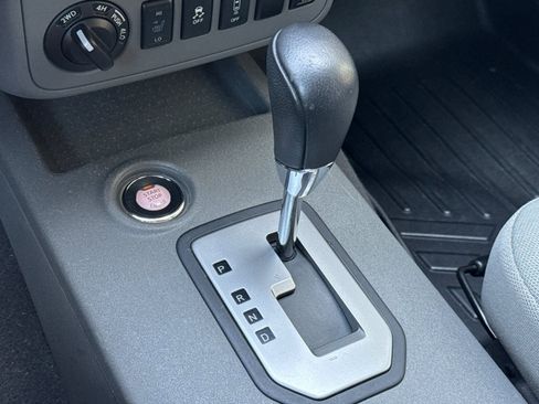 Used 2020 Nissan Frontier SV w/ Midnight Edition Floor Mats AWD/4WD image 33