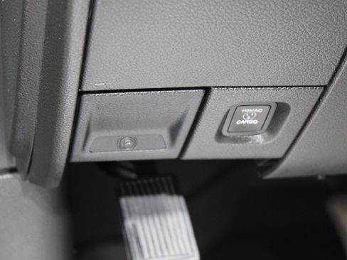 Used 2024 RAM 2500 Laramie w/ Night Edition image 11