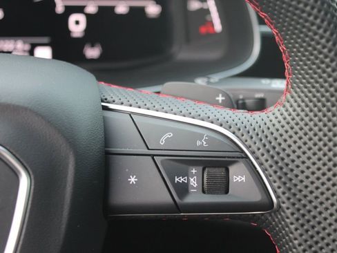 Used 2026 Audi Q8 Prestige image 21