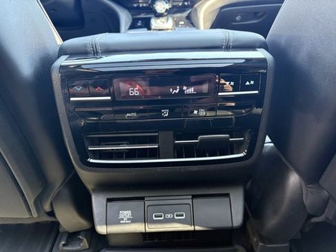 Used 2023 Acura MDX Technology image 17