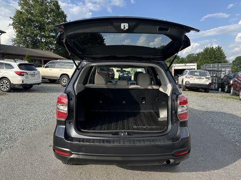 Used 2014 Subaru Forester 2.5i Premium w/ All-Weather Package AWD/4WD image 15