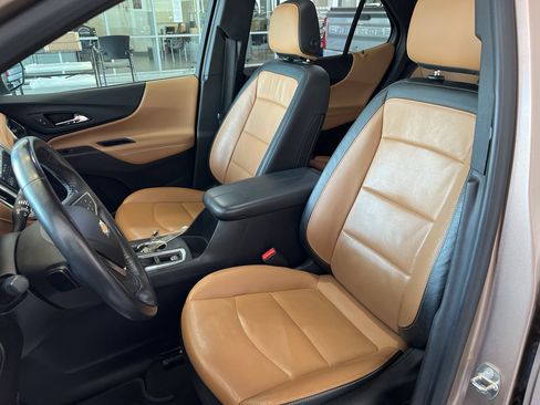 Used 2019 Chevrolet Equinox Premier AWD/4WD image 13