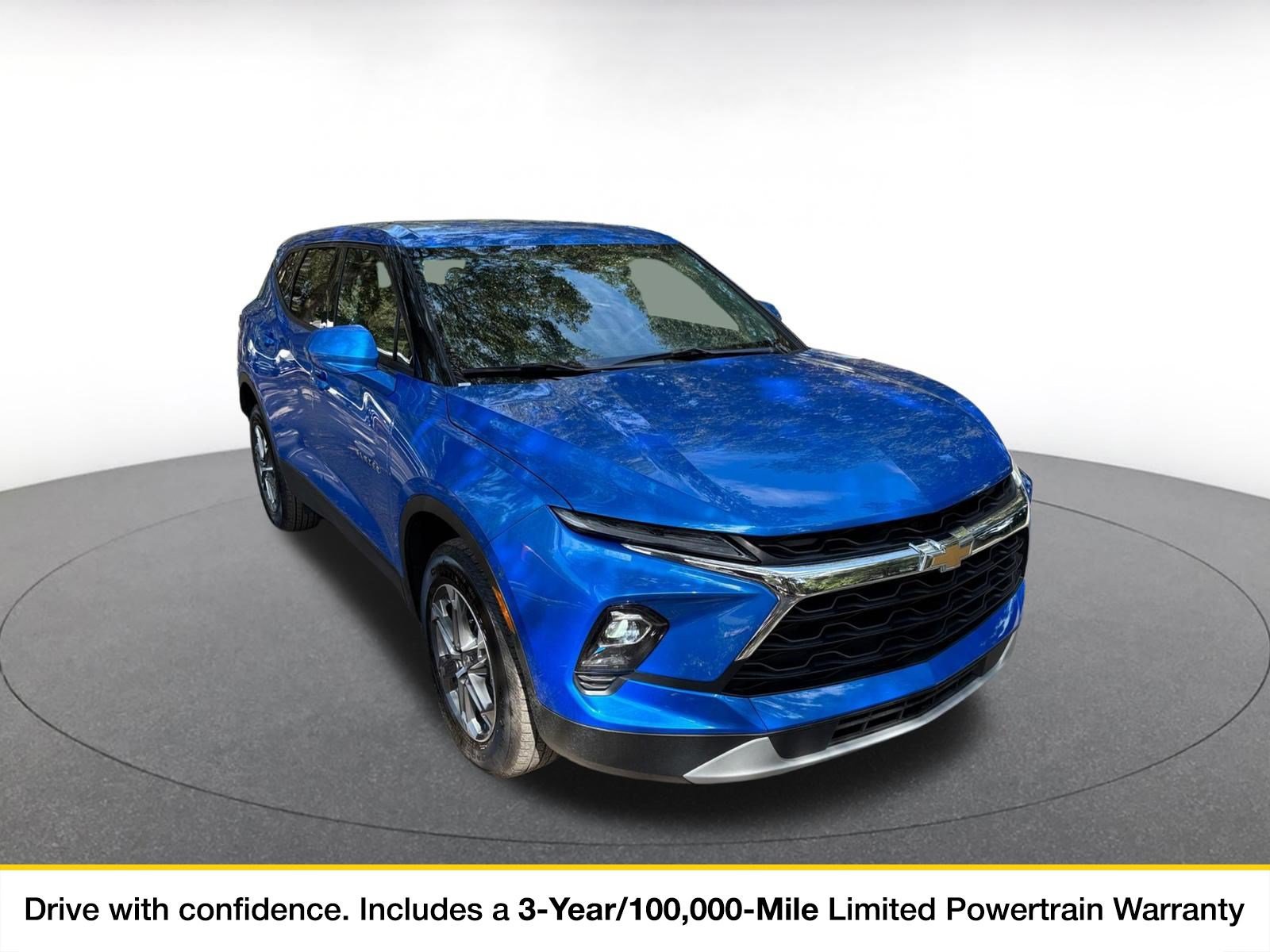 Used 2026 Chevrolet Blazer LT FWD image 1