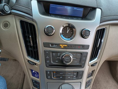 Used 2013 Cadillac CTS Luxury image 32