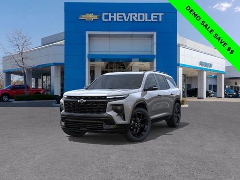 New 2026 Chevrolet Traverse RS image 8