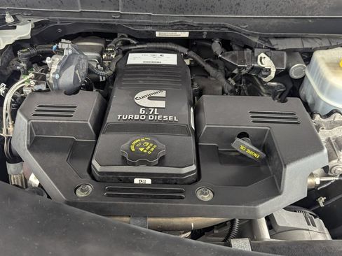 Used 2022 RAM 2500 Laramie AWD/4WD image 11