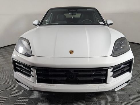 New 2026 Porsche Cayenne Coupe AWD/4WD image 10