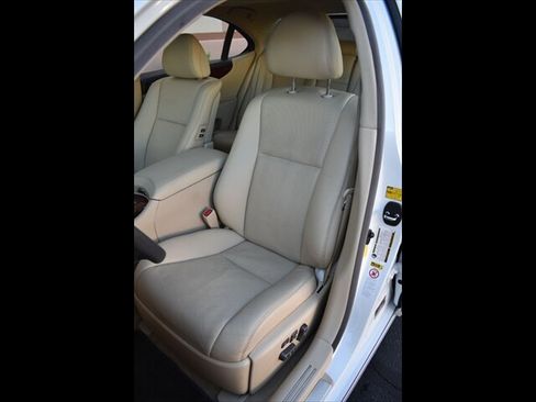 Used 2012 Lexus LS 460 L w/ Luxury Value Edition image 18