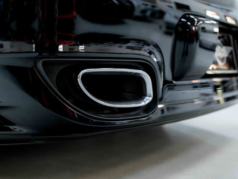 Used 2012 Porsche 911 Turbo image 22