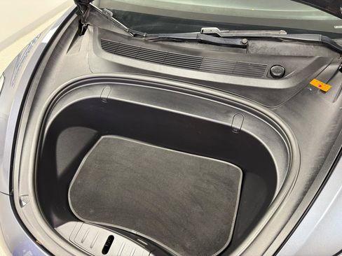 Used 2018 Tesla Model 3 Mid Range image 32