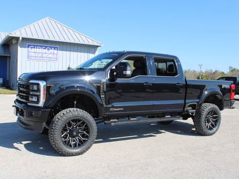 Used 2024 Ford F250 Lariat w/ Black Appearance Package image 5