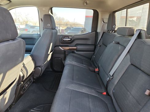 Used 2021 GMC Sierra 1500 SLE w/ X31 Off-Road Package image 9