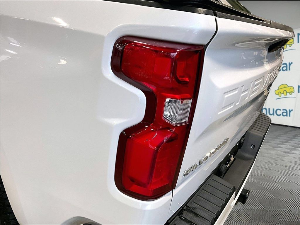Used 2019 Chevrolet Silverado 1500 High Country AWD/4WD image 35