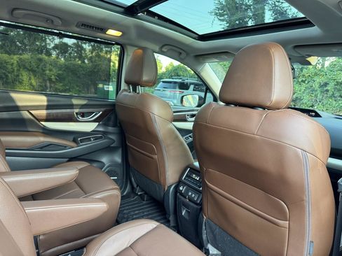 Used 2019 Subaru Ascent Touring AWD/4WD image 22