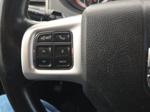 Used 2019 Dodge Grand Caravan GT image 36