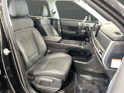 Used 2025 Hyundai Santa Fe SEL image 32