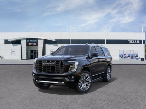 New 2026 GMC Yukon Denali Ultimate w/ LPO, Floor Liner Package AWD/4WD image 9