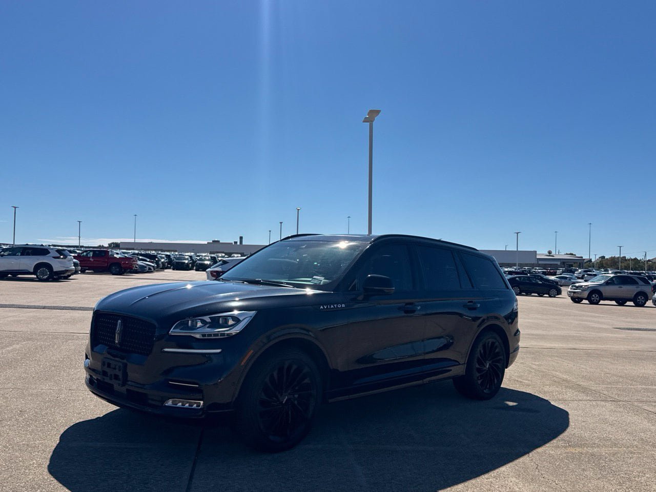 Used 2023 Lincoln Aviator Reserve w/ Equipment Group 201A RWD image 11