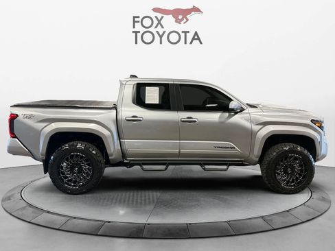 Used 2025 Toyota Tacoma TRD Sport image 7