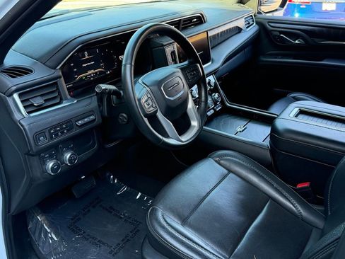 Used 2023 GMC Yukon Denali AWD/4WD image 24