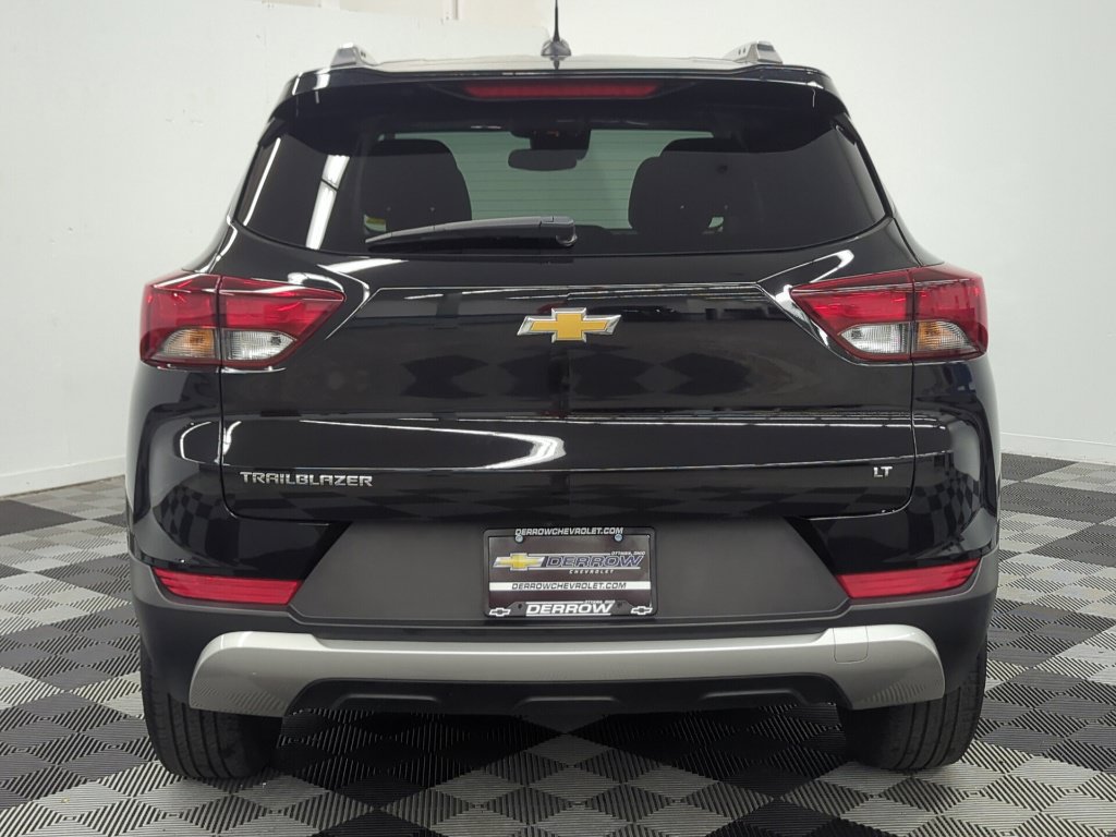 Used 2023 Chevrolet TrailBlazer LT w/ Convenience Package FWD image 6