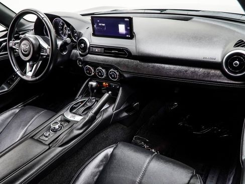 Used 2024 MAZDA MX-5 Miata RF Grand Touring image 17