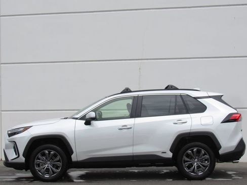 Used 2024 Toyota RAV4 Limited w/ Advanced Technology Package AWD/4WD image 4