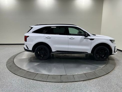 Used 2023 Kia Sorento SX AWD/4WD image 6