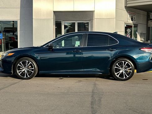 Used 2020 Toyota Camry SE image 8