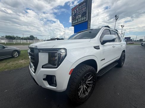Used 2021 GMC Yukon AT4 w/ Rear Media and Nav Package AWD/4WD image 8