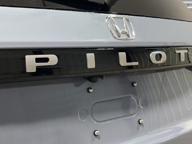 New 2026 Honda Pilot Elite image 9