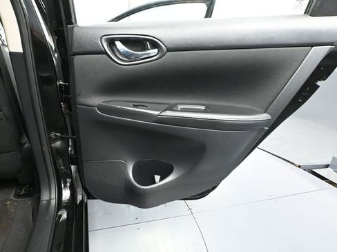 Used 2018 Nissan Sentra S image 34