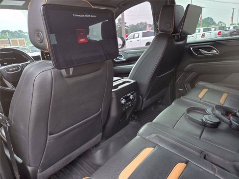 Used 2023 GMC Yukon AT4 w/ AT4 Premium Package AWD/4WD image 22
