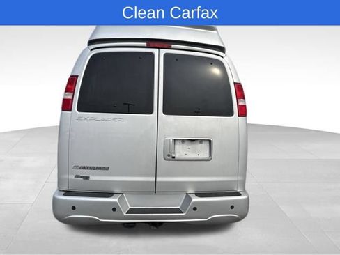 Used 2023 Chevrolet Express 2500 RWD image 4