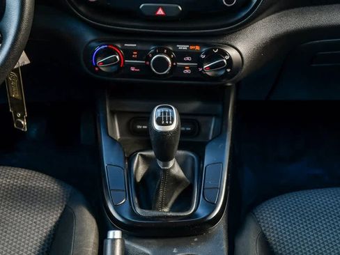 Used 2020 Kia Soul LX image 15