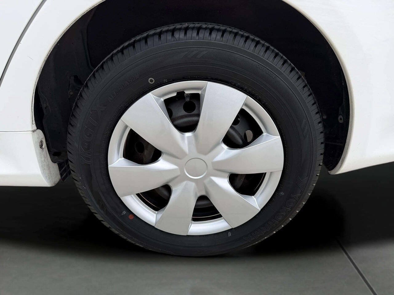 Used 2009 Toyota Corolla FWD image 19